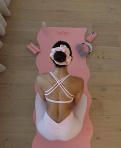 How to Get a More Feminine Body shape